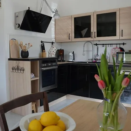 Apartman Pleasant In *