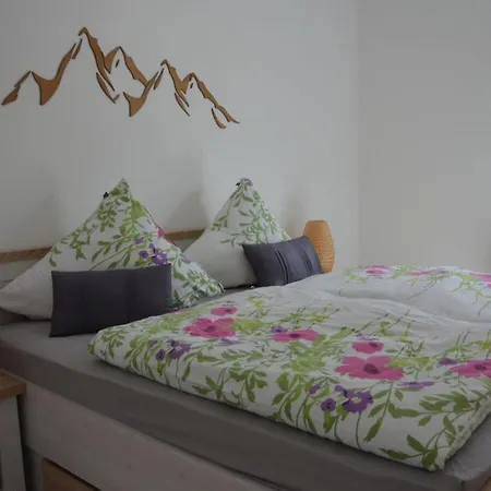 Pleasant In Apartman